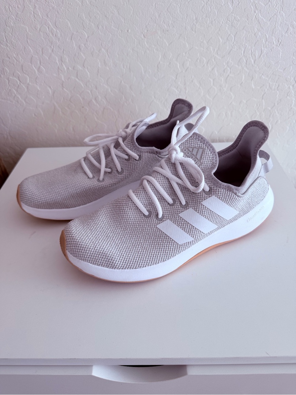 Adidas Cloudfoam Pure Grey White Gum Sneakers Women’s 9.5 IG7379